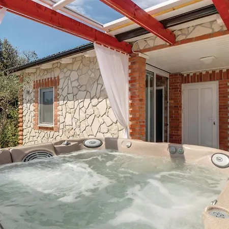House Gabriella By Guide *